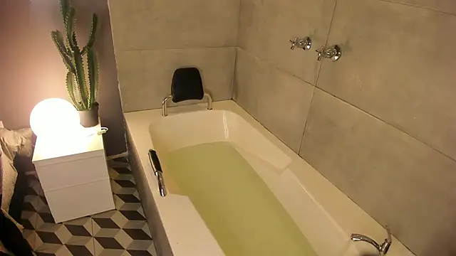 Caroline dh online show from March 2026 11:50:02 AM