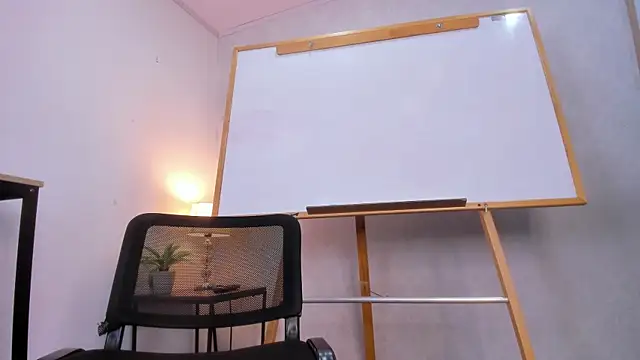 Caroline dh online show from April 2026 10:29:01 AM