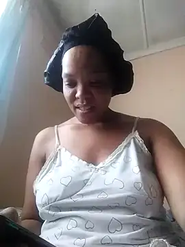 Snapshot of Feathergal69_ chatting on September 2025 05:40:01 AM Feathergal69 online show from September 2025 05:40:01 AM