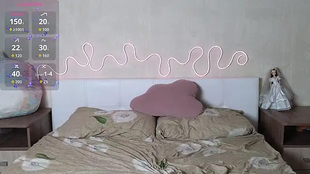 Snapshot of Betty_Blamee chatting on November 2025 10:34:02 AM Betty Blamee online show from November 2025 10:34:02 AM