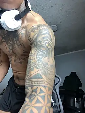 Nickhot0609 online show from October 2025 04:15:01 AM