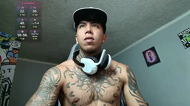 Nickhot0609 online show from October 2025 07:25:01 PM