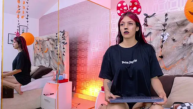 Snapshot of Derieri_D chatting on October 2025 07:36:02 PM Derieri D online show from October 2025 07:36:02 PM