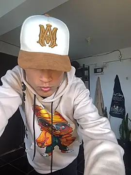 Edward Milleer online show from October 2025 04:11:01 PM