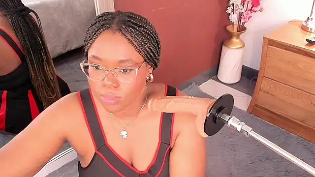 Makena gh online show from November 2025 04:00:01 AM