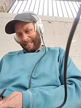 Snapshot of axelongshaft69 chatting on March 2026 03:50:01 PM axelongshaft69 online show from March 2026 03:50:01 PM