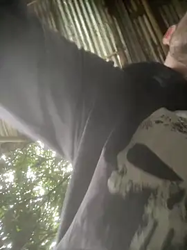 Jestebanano online show from March 2026 01:05:02 PM