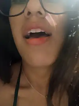 AleFantasy0001 online show from February 2025 09:04:02 PM