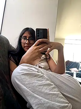 AleFantasy0001 online show from September 2025 08:53:01 PM