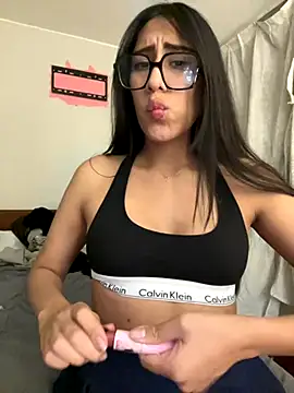 AleFantasy0001 online show from October 2025 04:09:02 AM