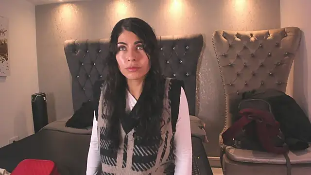 Melodi Roux online show from April 2026 12:53:02 PM