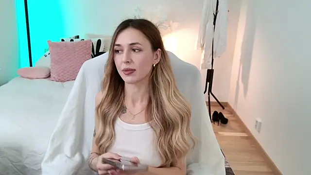 Sophie Enzo online show from January 2025 08:34:02 AM