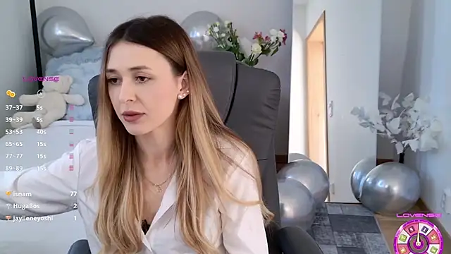 Sophie Enzo online show from March 2025 12:11:01 PM