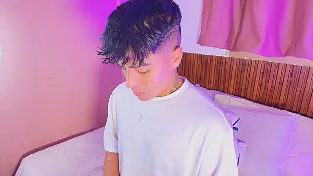 Snapshot of kiing_azahell chatting on March 2026 09:41:01 PM kiing azahell online show from March 2026 09:41:01 PM