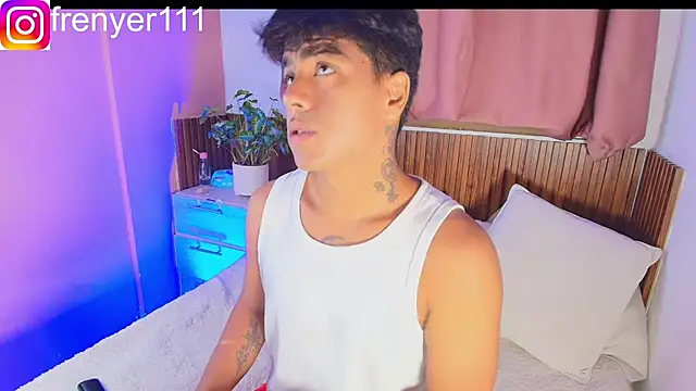 Snapshot of kiing_azahell chatting on April 2026 02:37:02 AM kiing azahell online show from April 2026 02:37:02 AM