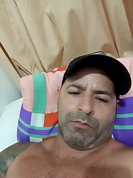 Snapshot of Marciogrei chatting on January 2025 08:02:02 PM Marciogrei online show from January 2025 08:02:02 PM