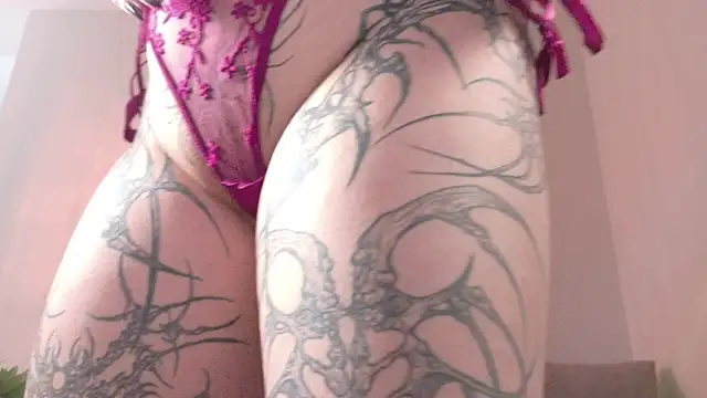 Snapshot of Yuriko_May chatting on April 2026 09:32:02 AM Yuriko May online show from April 2026 09:32:02 AM