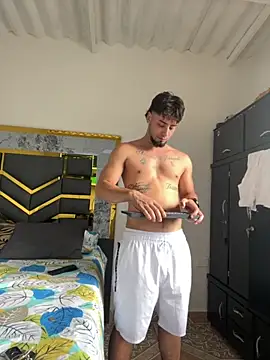 MattDevon online show from September 2025 08:44:01 PM