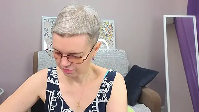 Cutie Erikaa1 online show from November 2025 02:26:01 AM