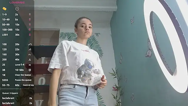 Mia-kalinfa online show from December 2024 12:30:01 PM