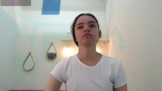 Mia-kalinfa online show from February 2025 12:47:02 PM