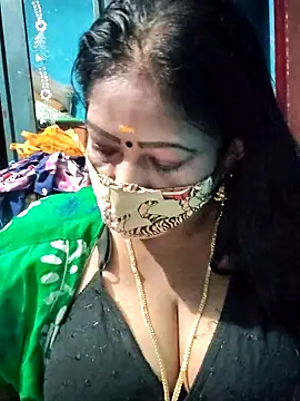 Snapshot of maniisha chatting on March 2026 02:43:01 PM maniisha online show from March 2026 02:43:01 PM