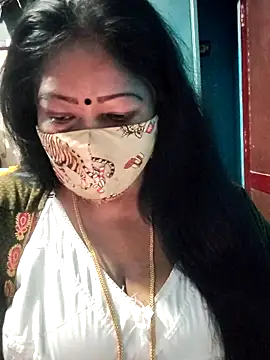 Snapshot of maniisha chatting on April 2026 07:42:02 AM maniisha online show from April 2026 07:42:02 AM