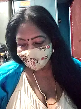 Snapshot of maniisha chatting on April 2026 04:32:02 PM maniisha online show from April 2026 04:32:02 PM