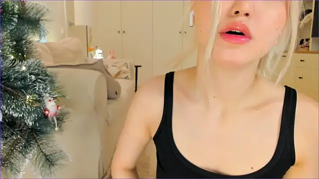 Snapshot of milli_sun_ chatting on December 2025 05:02:01 AM milli sun online show from December 2025 05:02:01 AM