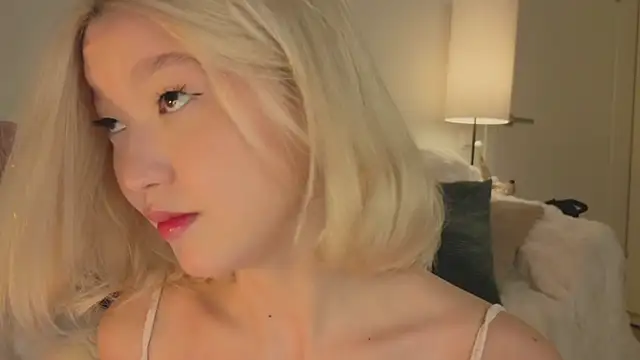 Snapshot of milli_sun_ chatting on February 2026 05:03:02 AM milli sun online show from February 2026 05:03:02 AM