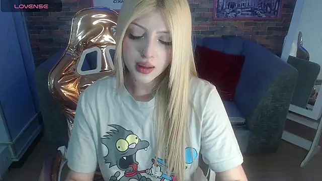 Kitty fox b online show from February 2025 10:58:01 PM