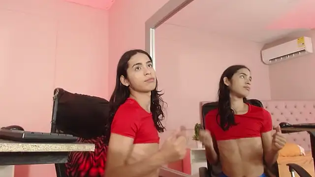 Snapshot of alice_sofia chatting on March 2025 01:18:02 PM alice sofia online show from March 2025 01:18:02 PM