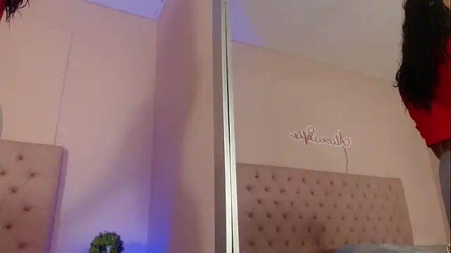 Snapshot of alice_sofia chatting on November 2025 09:59:01 PM alice sofia online show from November 2025 09:59:01 PM