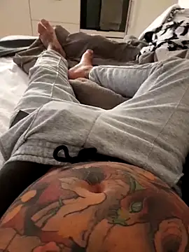 Snapshot of tattooedtwc chatting on October 2025 07:21:01 PM tattooedtwc online show from October 2025 07:21:01 PM