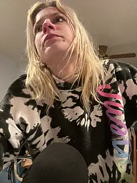 Snapshot of torilux chatting on January 2025 08:13:01 PM torilux online show from January 2025 08:13:01 PM