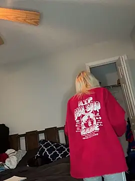 Snapshot of torilux chatting on February 2025 09:21:02 AM torilux online show from February 2025 09:21:02 AM