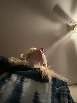 Snapshot of torilux chatting on February 2025 04:48:01 AM torilux online show from February 2025 04:48:01 AM