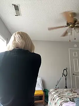 Snapshot of torilux chatting on March 2025 06:29:01 PM torilux online show from March 2025 06:29:01 PM