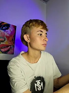 Snapshot of nico_18x chatting on February 2025 10:34:02 PM nico 18x online show from February 2025 10:34:02 PM