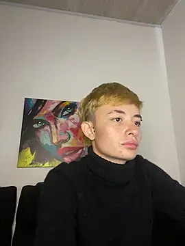 Snapshot of nico_18x chatting on February 2025 09:04:02 PM nico 18x online show from February 2025 09:04:02 PM