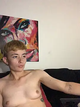 Snapshot of nico_18x chatting on February 2025 12:06:01 AM nico 18x online show from February 2025 12:06:01 AM