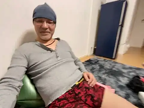 Grandpa29hijii online show from February 2025 01:51:02 PM