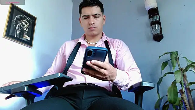 Adrian Mill3r online show from November 2025 05:59:01 PM