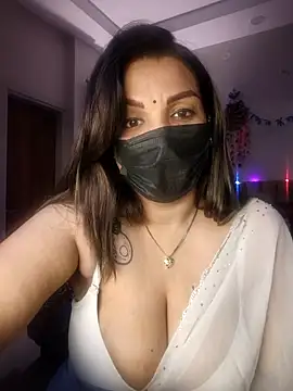 Snapshot of Archi-07 chatting on November 2025 06:03:02 PM Archi-07 online show from November 2025 06:03:02 PM