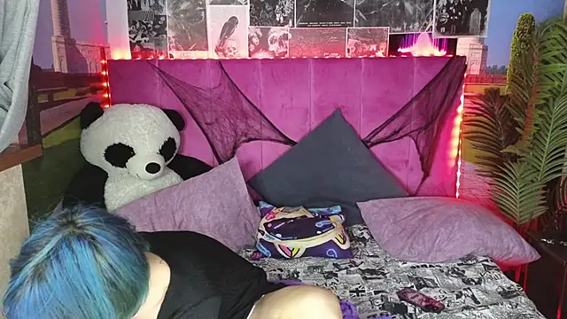 Snapshot of Baby_lunatic chatting on December 2024 08:55:01 PM Baby lunatic online show from December 2024 08:55:01 PM