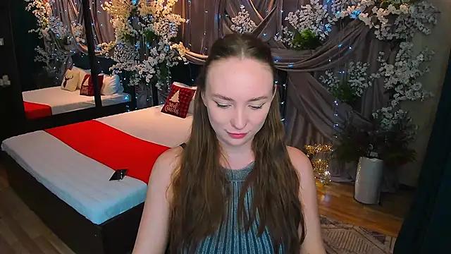Snapshot of TrueReincarnation chatting on January 2025 10:28:02 PM TrueReincarnation online show from January 2025 10:28:02 PM