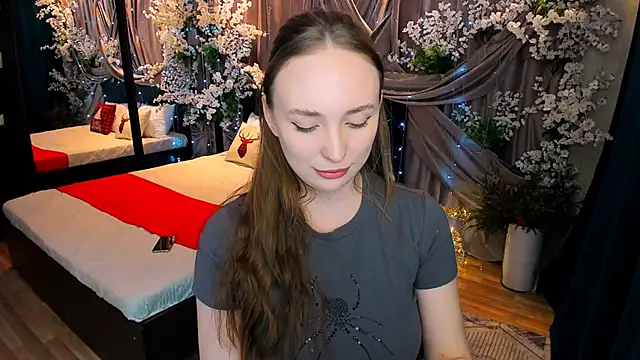 Snapshot of TrueReincarnation chatting on January 2025 01:24:02 PM TrueReincarnation online show from January 2025 01:24:02 PM