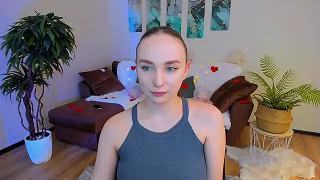 Snapshot of TrueReincarnation chatting on February 2025 01:13:02 PM TrueReincarnation online show from February 2025 01:13:02 PM