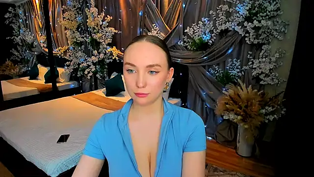 Snapshot of TrueReincarnation chatting on March 2025 11:11:01 PM TrueReincarnation online show from March 2025 11:11:01 PM