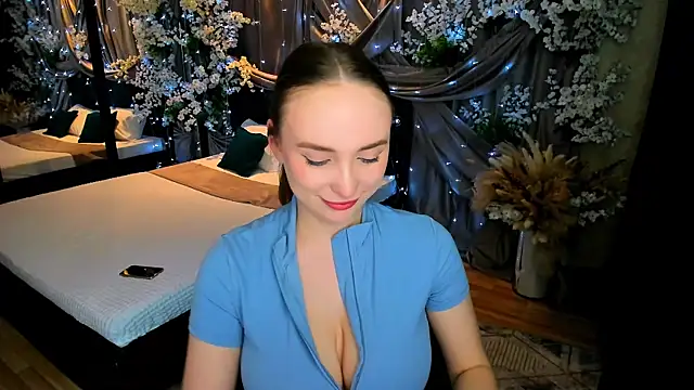 Snapshot of TrueReincarnation chatting on March 2025 10:27:02 PM TrueReincarnation online show from March 2025 10:27:02 PM
